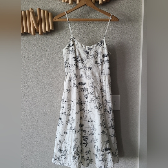 ☀️ Banana Republic linen blend sundress - Picture 2 of 9